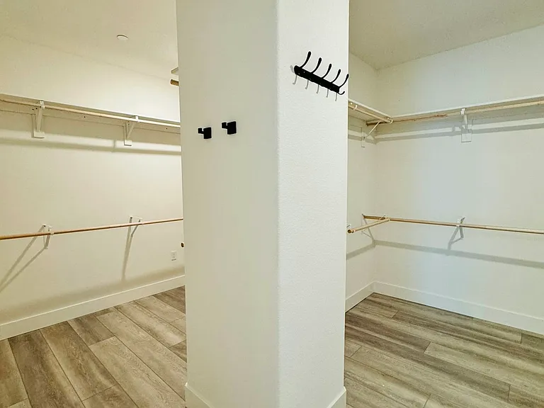 5445 Guenoc Valley Ln — Photo 14