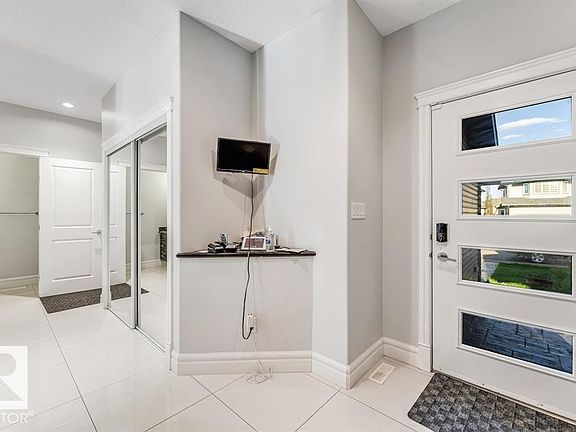 5th image of 16756 60th St NW
