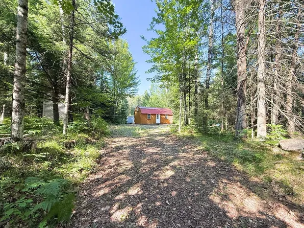 W6602 Barker Rd, Amberg, WI 54102