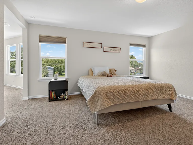 9403 Hinterlands Dr — Photo 17