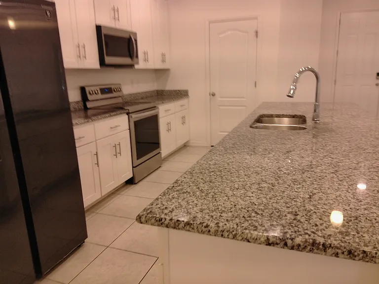 177 Castile Ct — Photo 3