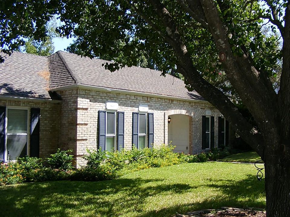 1st image of 22310 Greenbrook Dr