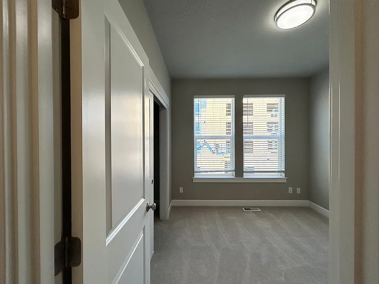 11571 SW Barber St — Photo 51