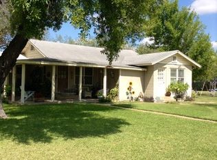 903 Commerce St, Jourdanton, TX 78026