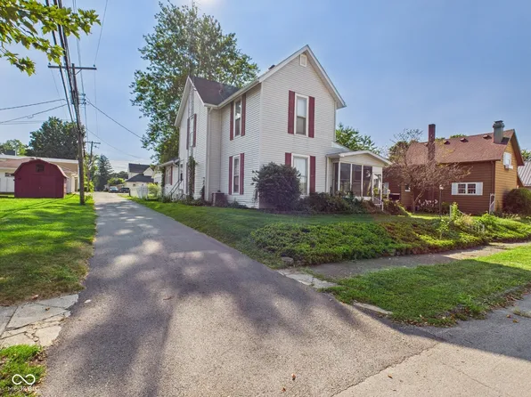 168 N 7th St, Middletown, IN 47356