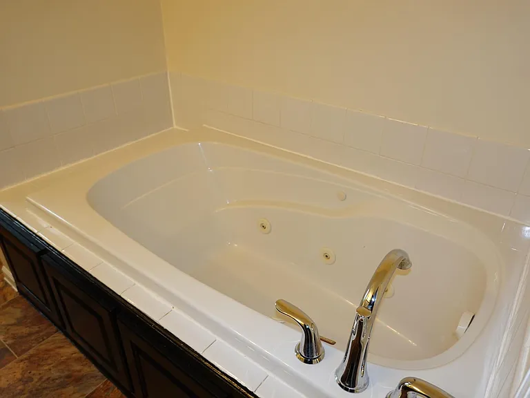4602 Pierce St NE — Photo 12
