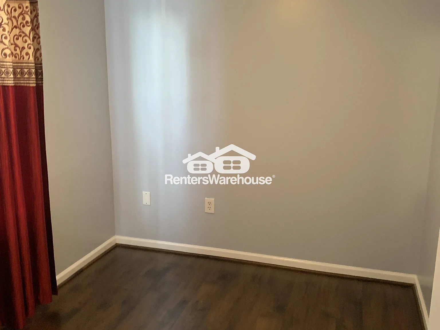 Available Now- Updated 3 Br 2 Bath Home With Finished Basement. — Photo 2