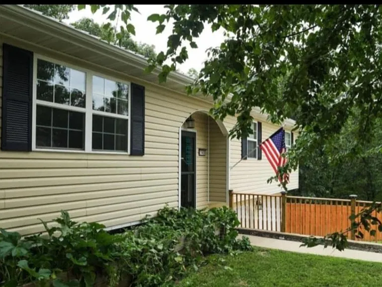 15400 Triangle Ln — Photo 12