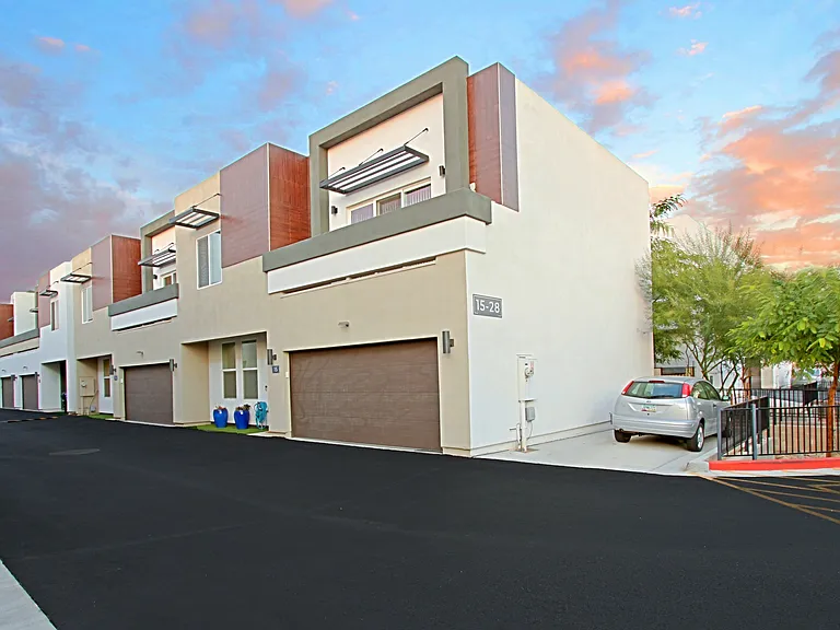 Luxana Apartments — Photo 15