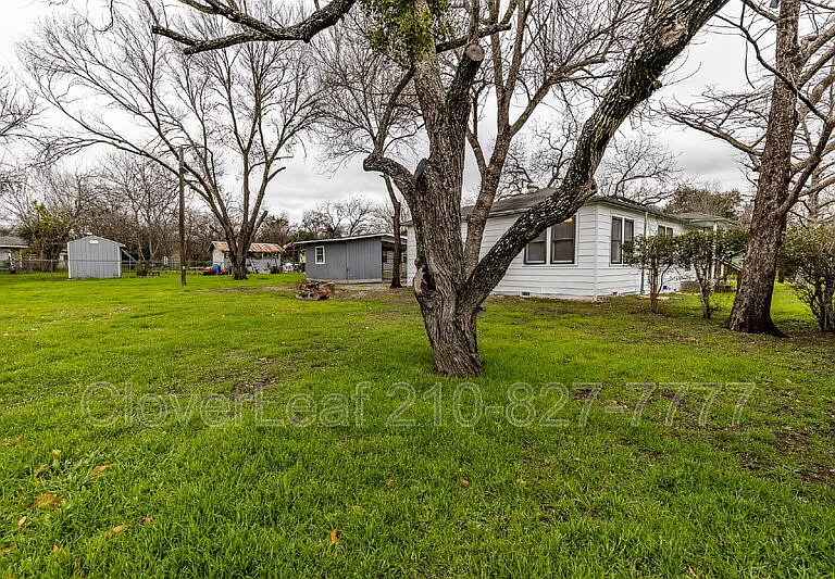 295 N Peach Ave — Photo 27