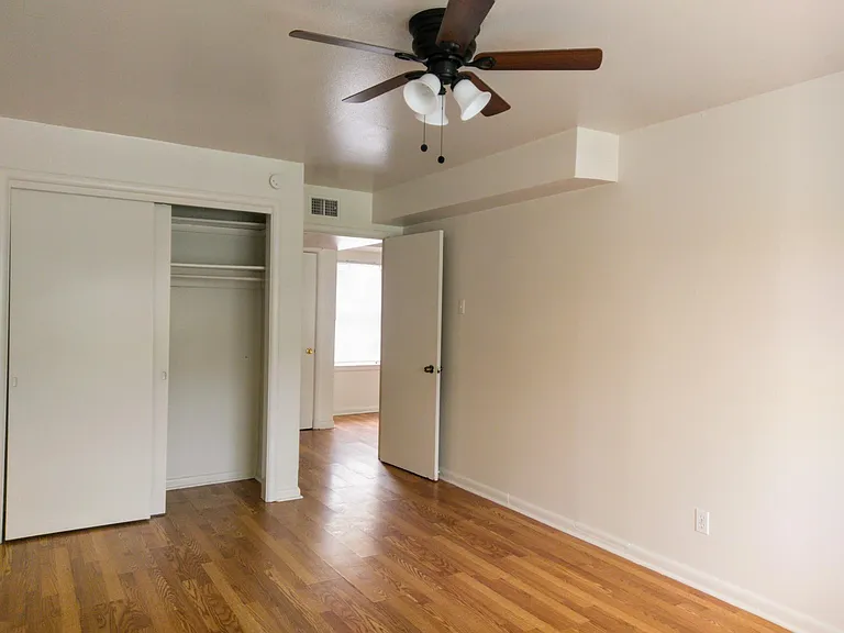 5729 Martel Ave #A — Photo 10
