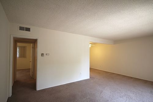 2nd image of 1308 Huntington Dr APT 5