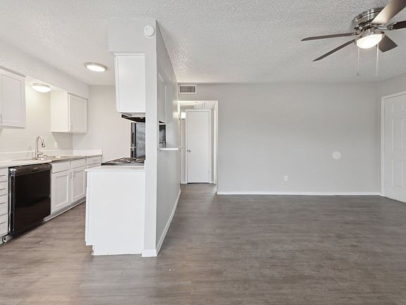 4th image of 3536 Marquita Dr APT E