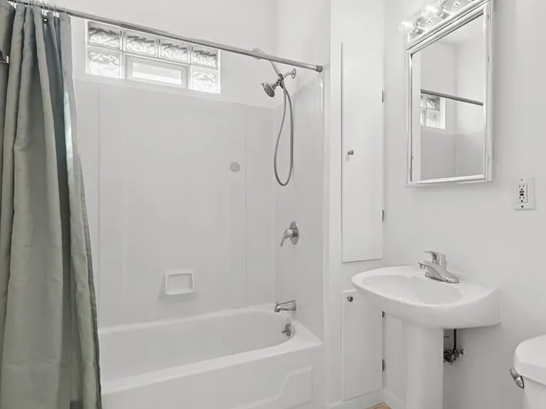 7252 N Bell Ave #1 — Photo 8