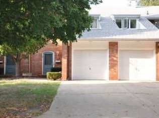1306 Mitchem Dr, Urbana, IL