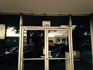 129 S Hill St - 1 — Photo 3