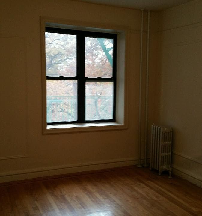 2nd image of 3230 Steuben Ave APT D3