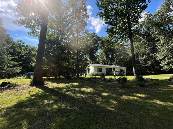 45 Gray Squirrel Rd