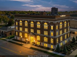 105 Washington Ave #104, Oshkosh, WI 54901