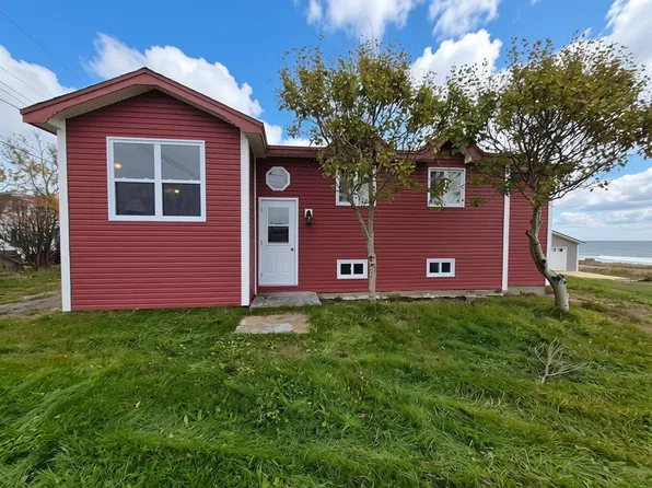 12 Main Street, Deadman's Bay, NL A0G1V0
