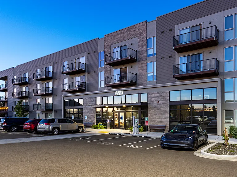 Park Place Apartments — Photo 30