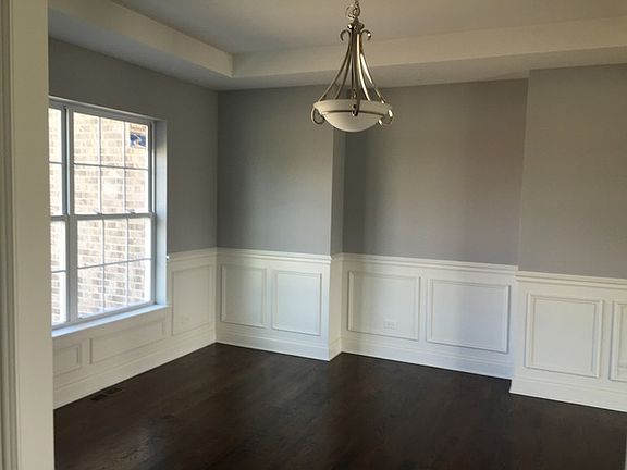 5th image of 15941 W Aster Dr