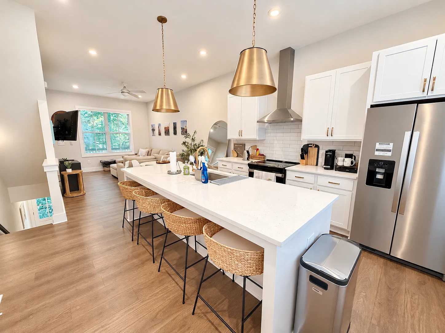 2 bed, 1268 sqft, $3,450 — Photo 3