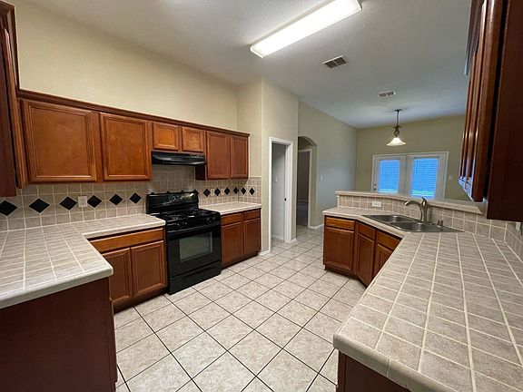 3rd image of 2459 Frontier Dr