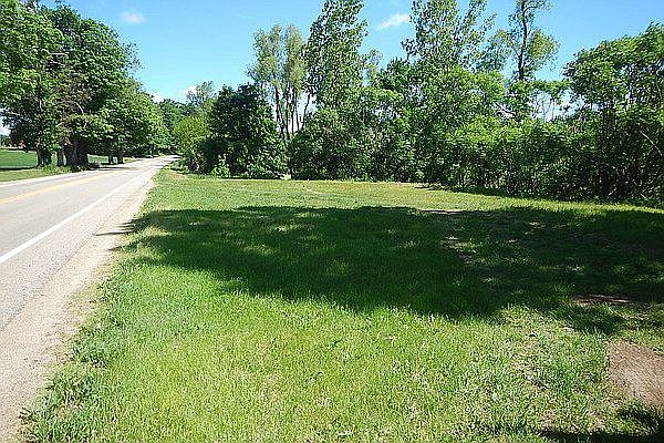 2nd image of 2329 10th St