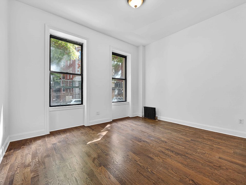 1st image of 207 W 107th St APT 1W