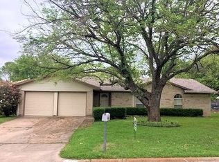 1111 Duane St, Benbrook, TX 76126