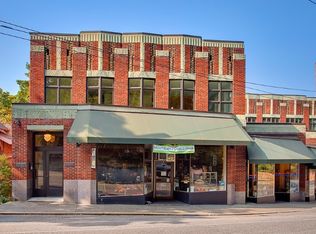 2809 1/2 Mt Rainier Dr S APT 4, Seattle, WA 98144