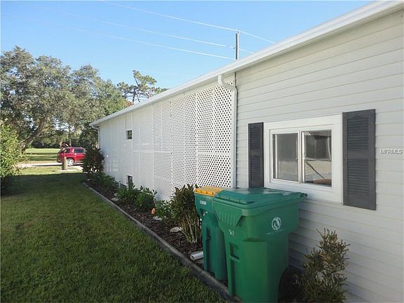 3rd image of 1310 Seahorse Ln
