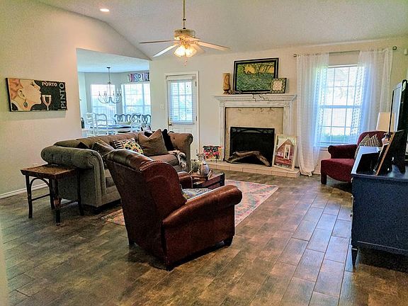 5th image of 6025 Glenwood Dr