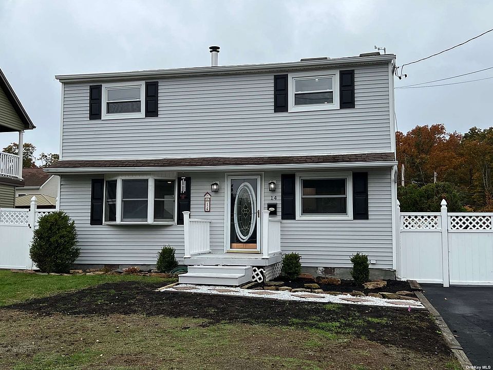 14 Academy Ln, Oakdale, NY 11769 MLS 3441351 Zillow