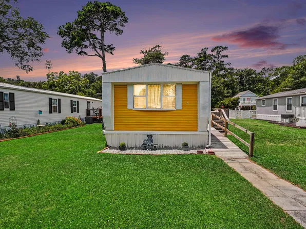 5 Crooked Island Circle, Murrells Inlet, SC 29576