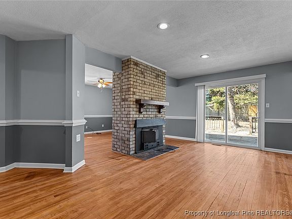 4th image of 459 Bay Shore Dr