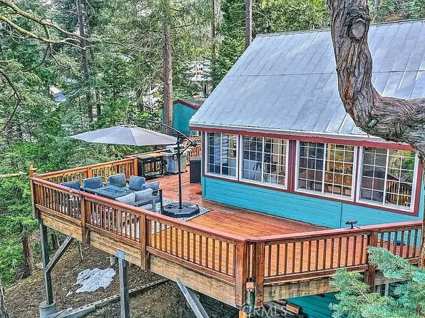 582 Rose Ln, Twin Peaks, CA 92391