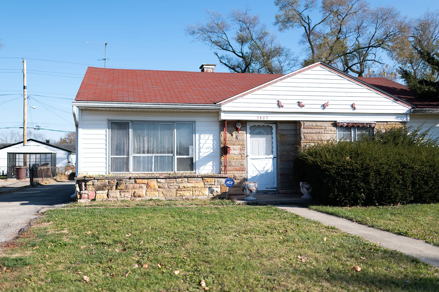 2807 Ralston Ave photo 1