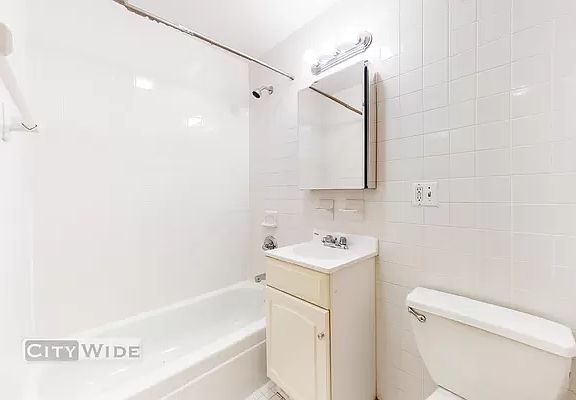5th image of 417 E 65th St APT 7A