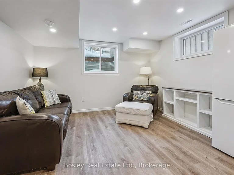 24 Menzie Ave #B — Photo 9