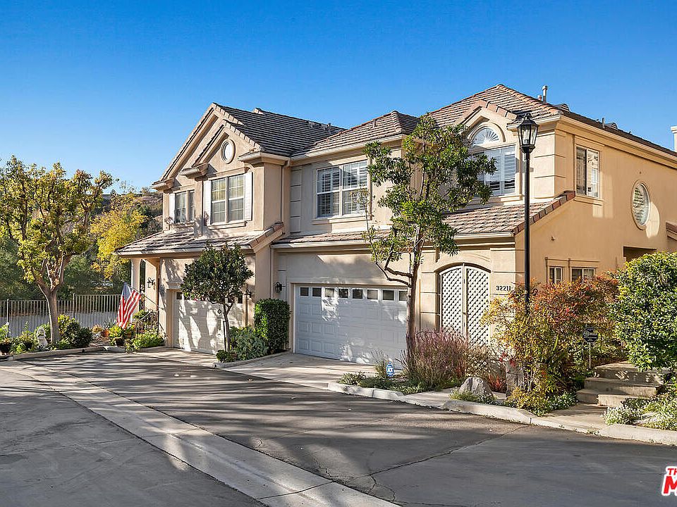 1st image of 32211 Shoreview Dr #12
