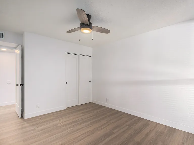 5115 N 12th St #5 — Photo 7