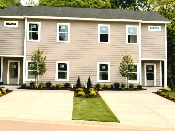 1117 Tennyson Dr, Charlotte, NC 28208