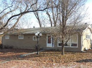 105 N Howard St, New Franklin, MO 65274
