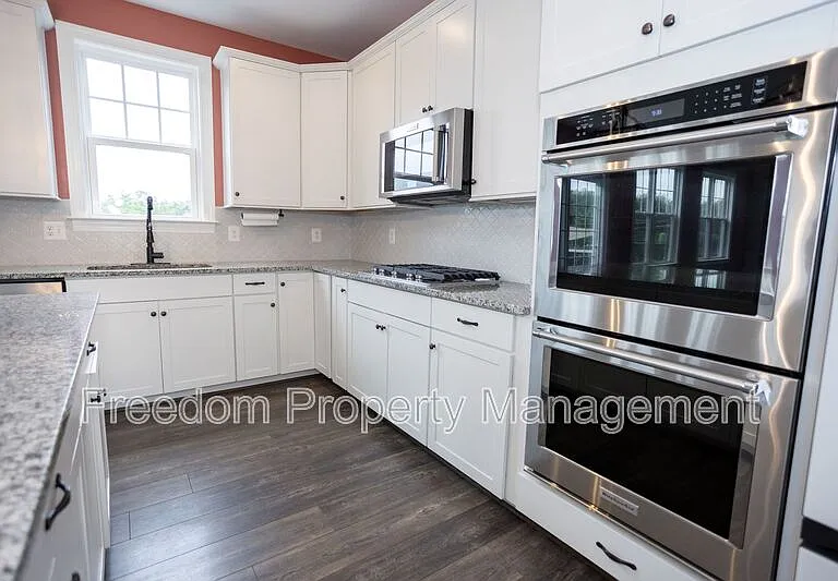 2425 Morgans Point Dr — Photo 25