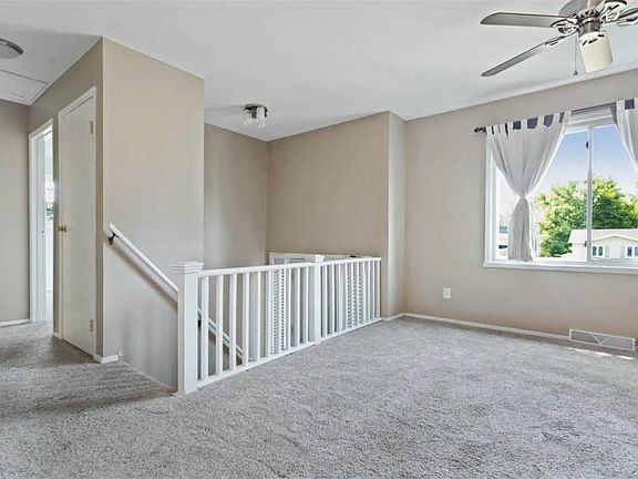 2nd image of 1418 Arvidson Dr