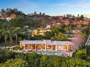 9230 Swallow Dr, Los Angeles, CA 90069