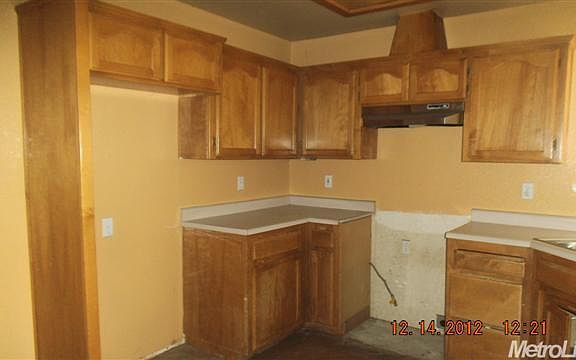 3rd image of 9850 N Baltic Way