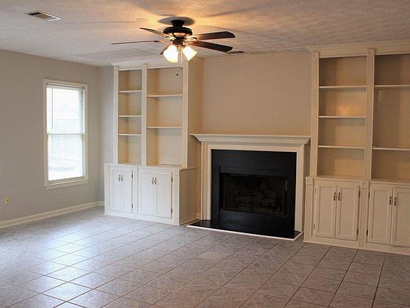 5th image of 4020 Ivy Run Cir